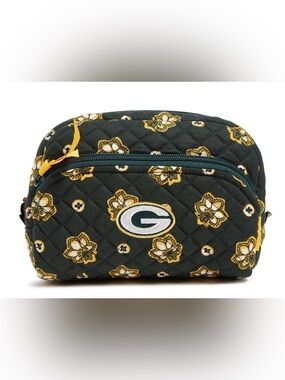 NWT Vera Bradley NFL Cosmetic Bag Green Bay Packers original packaging mint